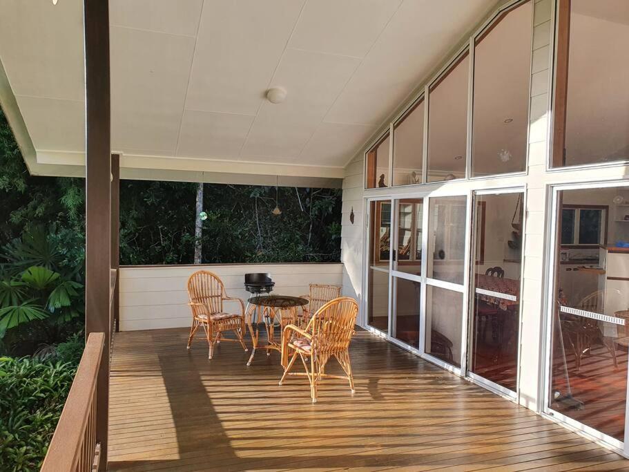 Private Rainforest Ridge Retreat Apartment คุรานดา ภายนอก รูปภาพ